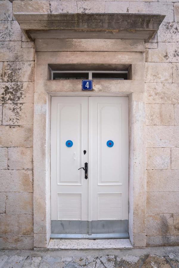 Old Town Makarska Apartments - Central Square Exterior foto
